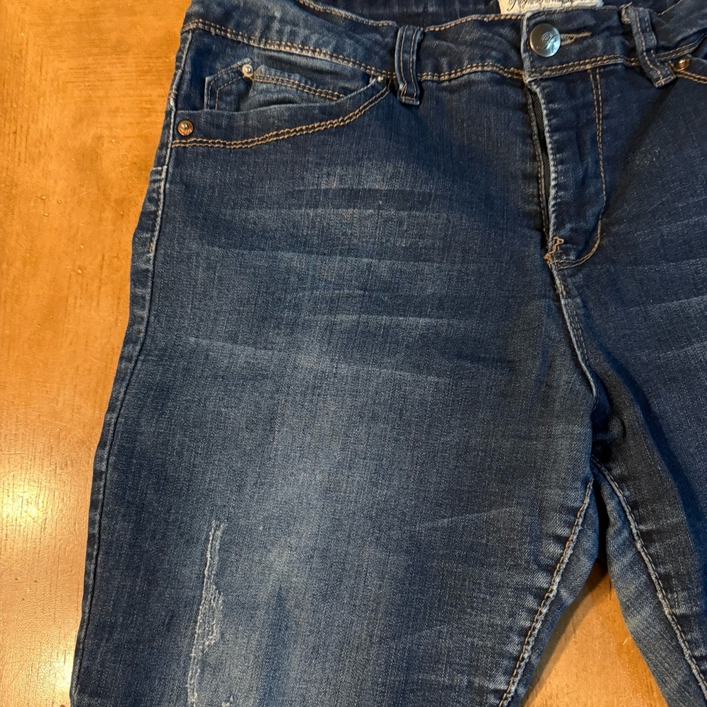 Royalty for me - WannaBetaButt size 14 jeans - Picture 2 of 9